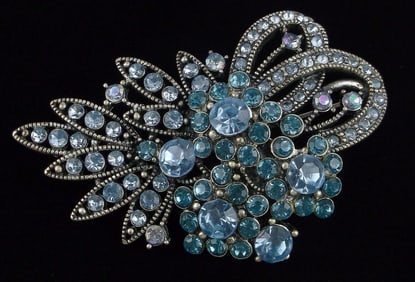 Mint Vintage Rhinestone Brooch