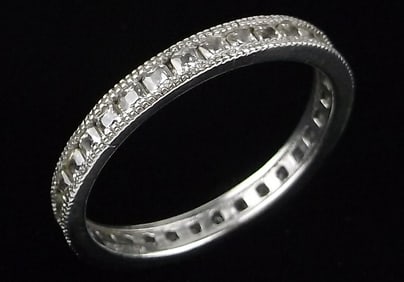 Mint Sterling Silver White Stone Surround Ring 11