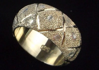 Gorgeous Vintage Gold Over Sterling Silver Band Ring 7.5