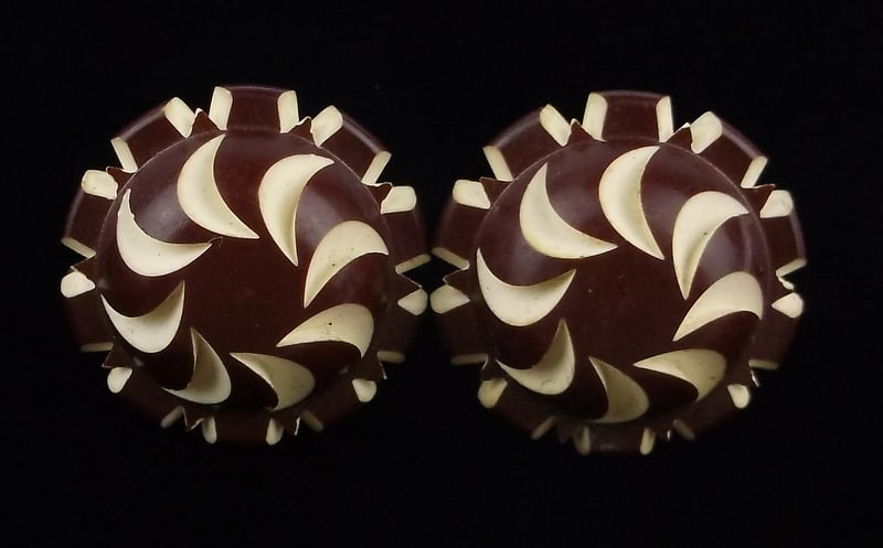 Stunning Antique 1940s Carved Bakelite Star Earrings: excellent condition