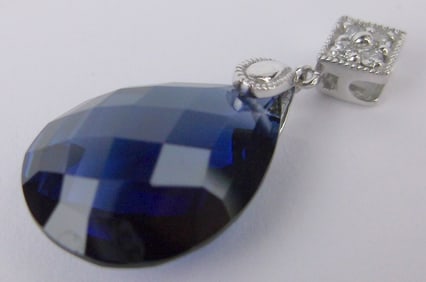New Designer 10kt White Gold Diamond 8ct Sapphire Pendant