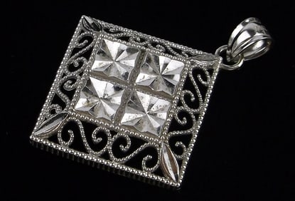 Mint Vintage 10kt White Gold Ornate Stars Pendant 2.33g