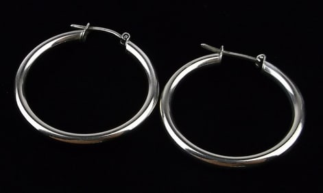 Mint Vintage Sterling Silver Hoop Earrings