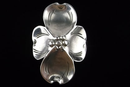 Mint Vintage 1960s Stuart NYE Sterling Silver Ring 4-8 Adjust