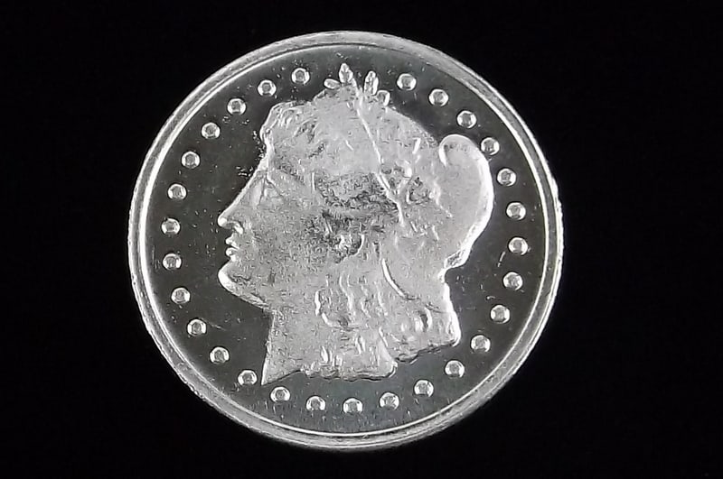 New Vintage .999 Fine Silver Morgan Coin (1 of 2)