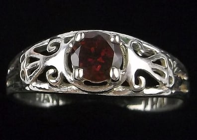 Stunning Vintage Sterling Silver Garnet Ring 6.25