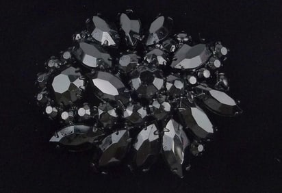 Stunning Vintage 1950s Rhinestone Brooch