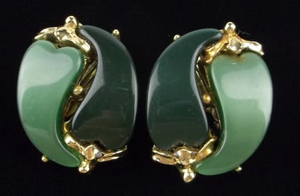 Stunning Vintage 1950s Lucite Earrings
