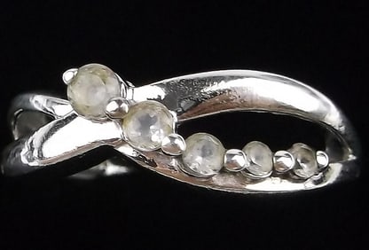 Gorgeous Vintage Sterling Silver White Topaz Ring 7