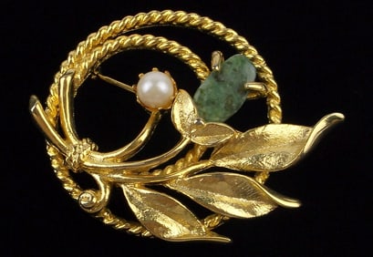 New Vint 1970s Sarah Coventry Jade Pearl Brooch