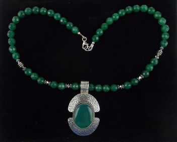 Mint Vint Taxco Sterling Silver Green Calcedony Necklace 18"