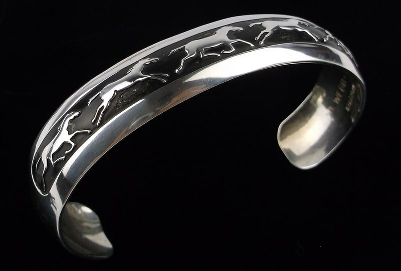 Mint Navajo Ben Webb Sterling Horse Cuff Bracelet 7-8" Storyteller: handmade Genuine Navajo Sterling Silver in Excellent Condition