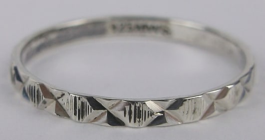 Mint Vintage Sterling Silver Diamond Cut Band Ring 7.75