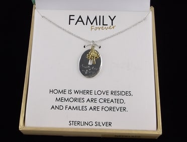 New Boxed Designer Sterling Silver Family Chain Necklace 18" $60
