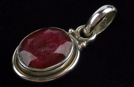 New Bali Sterling Silver 1.5ct Ruby Pendant
