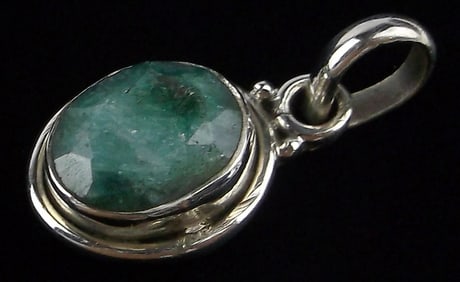 New Bali Sterling Silver 1.5ct Emerald Pendant