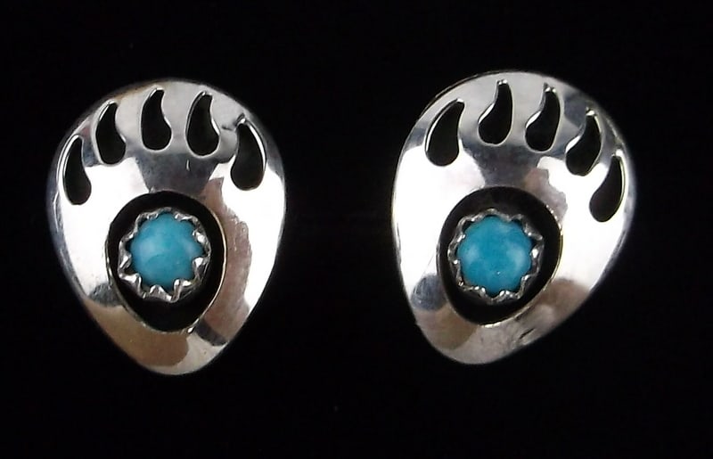 New Navajo Gaynell Parker Sterling Turquoise Bear Paw Earrings (1 of 2)