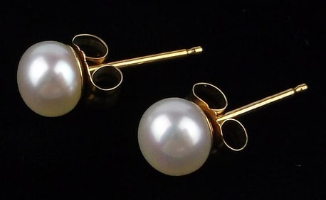 New 14kt Gold Pearl Earrings