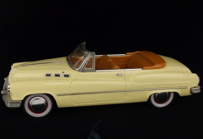 Vintage Japan Tin Friction Car