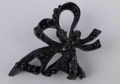 Mint Vintage 1960s Rhinestone Brooch