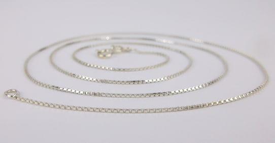 Mint Vintage Italian Sterling Silver Box Chain Necklace 22"