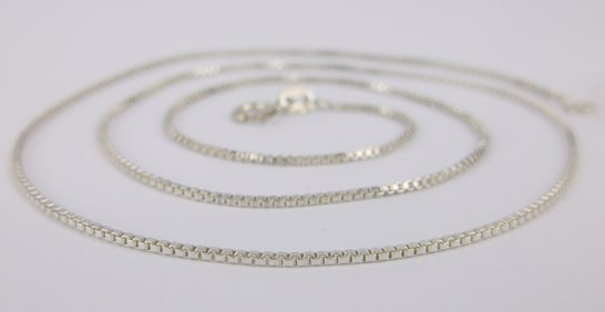 Mint Vintage Taxco Sterling Silver Box Chain Necklace 18"