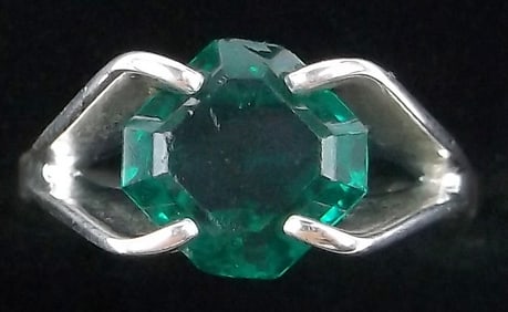 Stunning Antique 1950s Sterling Silver Green Stone Ring 4
