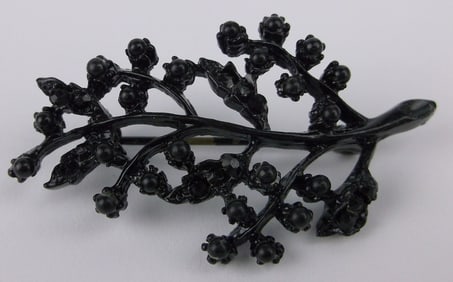 Stunning Vintage 1960s Rhinestone Brooch