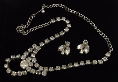 Stunning Antique 1950s Rhinestone Necklace Earrings Set 15"