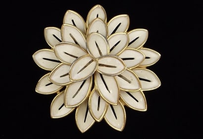 Mint Antique 1950s Crown Trifari Enameled Brooch