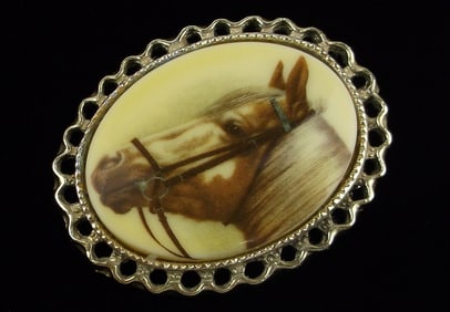 New Antique 1950s Horse Cameo Brooch