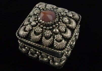 Mint Vintage 1960s Red Calcite Ornate Jewel Box