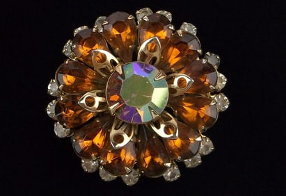 Mint Vintage 1950s Rhinestone Brooch