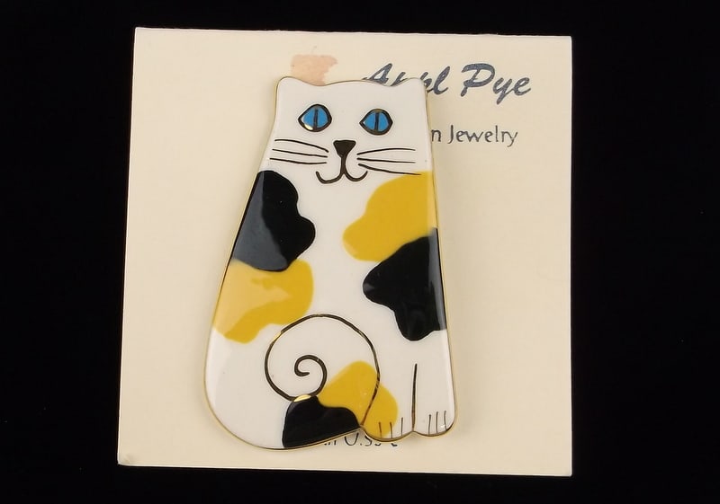 New Vint On Card Appl Pye Handmade Porcelain Cat Brooch (1 of 3)