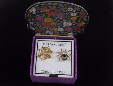 New Boxed Bella Jack Spider CZ Halloween Earrings