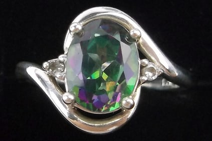 Mint Vintage Sterling Silver 1ct Mystic Rainbow Topaz Ring 6