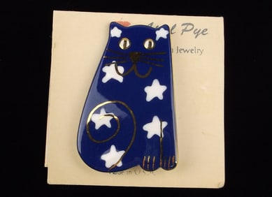 New On Card Apply Pye Hand painted Porcelain Cat Brooch