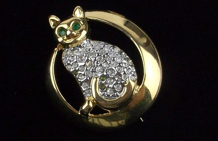 Mint Vintage Rhinestone Cat Brooch