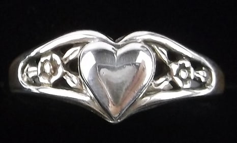 Mint Vintage Sterling Silver Heart Ring 5