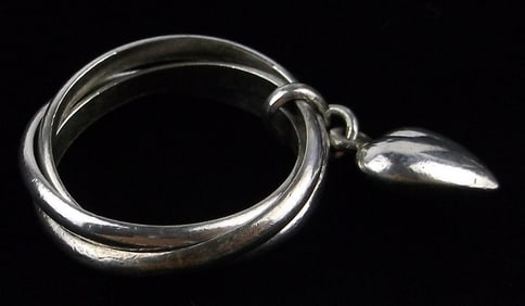 Gorgeous Vintage Sterling Silver Triple Ring 6