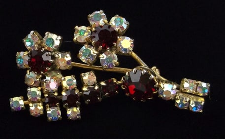 Stunning Vintage 1950s Austria Crystal Brooch