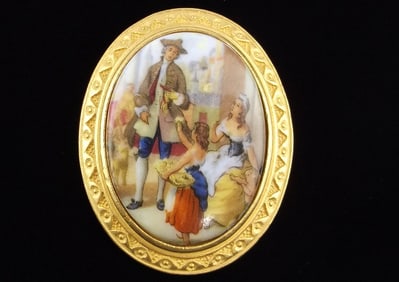 New Vintage 1950s Designer Cameo Brooch Well Made