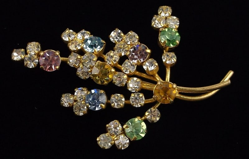 Stunning Antique 1940s Austria Crystal Brooch: excellent condition