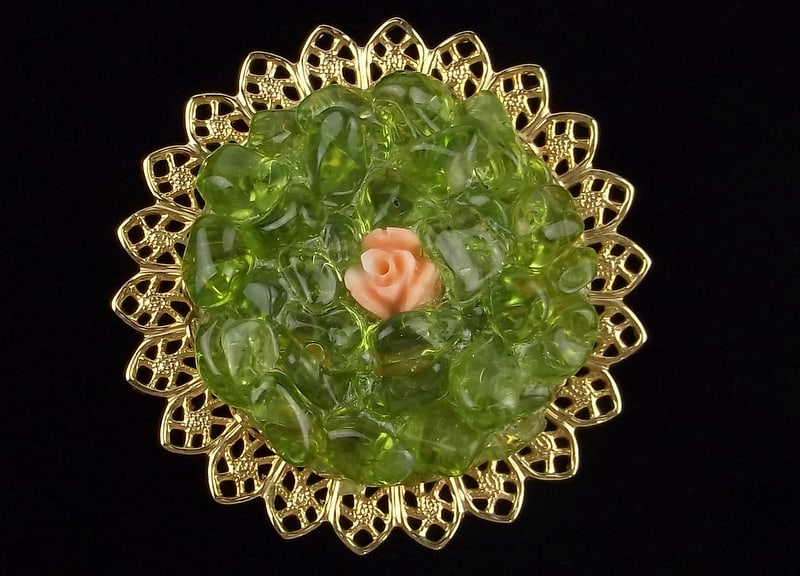 New Vintage 1950s Peridot Pink Coral Brooch: new condition