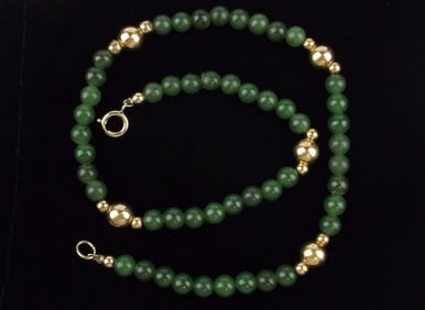 Mint Vintage 1950s 14kt GF Jade Necklace 15.5"