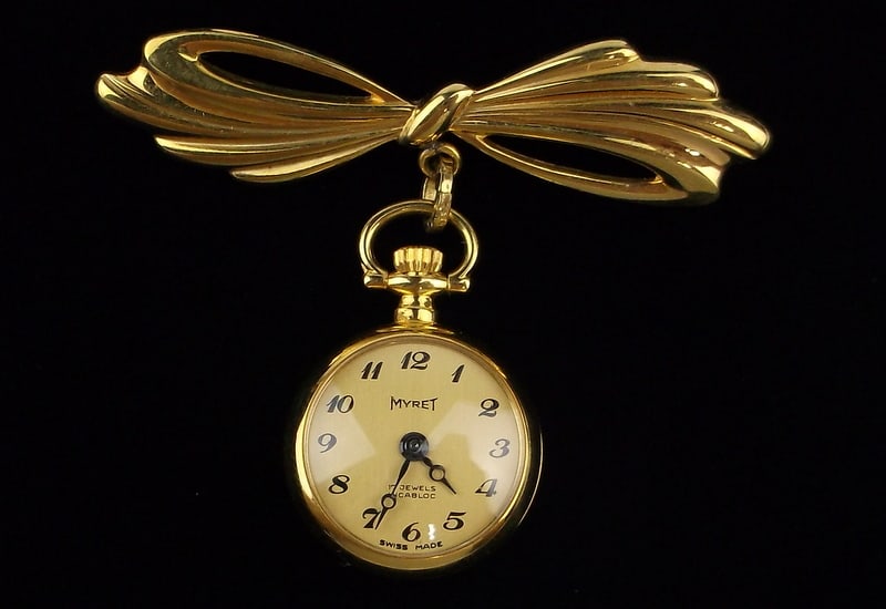 New Antique 1950s Myret 17 Jewels Incabloc Watch Brooch Works: A New Antique 1950s Myret 17 Jewels Incabloc Watch Brooch that winds and works perfectly, never worn or used brand new old stock from the 1950s