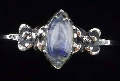 New Sterling Silver Moonstone Ring 8