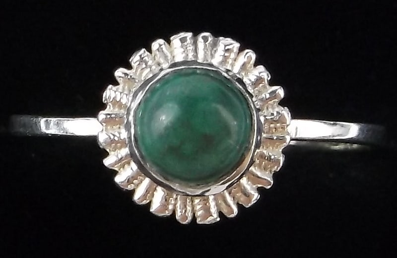 New Sterling Silver Malachite Sun Ring 7: Solid Sterling Silver Guaranteed, in Brand New Never Worn Condition.