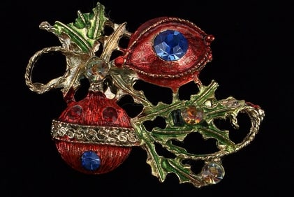 Stunning Vintage 1960s Enameled Rhinestone Christmas Brooch