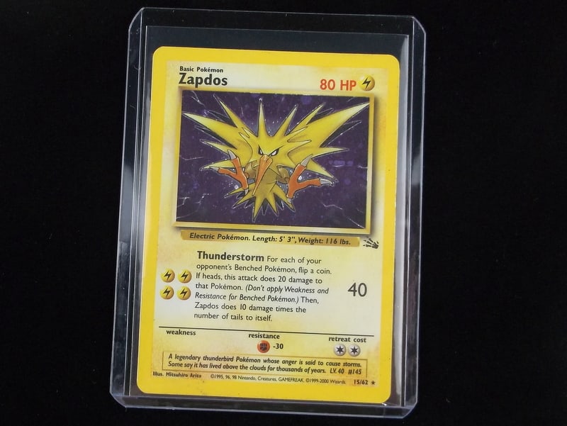 Vintage 2000 Pokemon Zapdos Rare Holo Card Fossil WOTC (1 of 2)